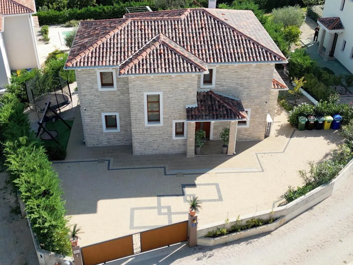 Villa Noah Kornic 0*,  Croatia